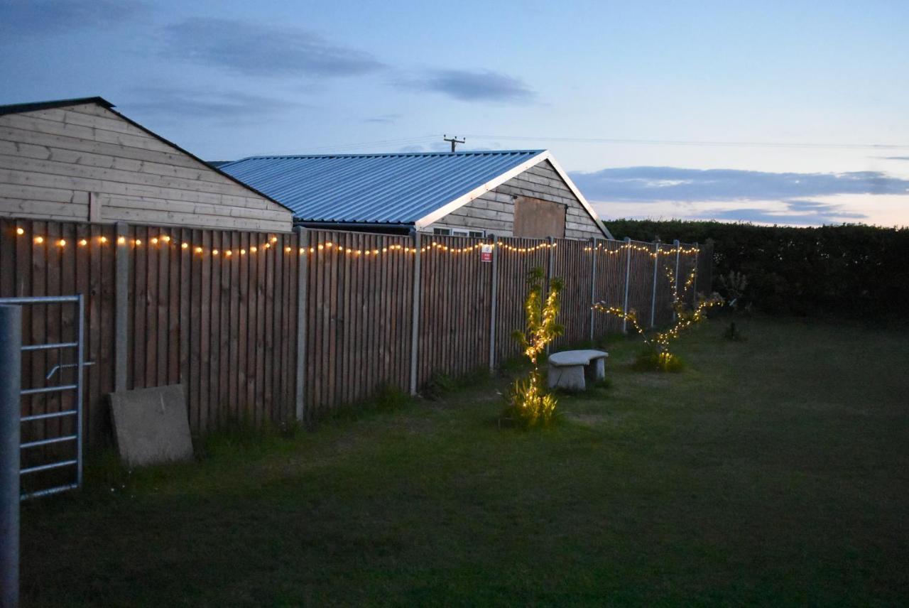 Lanterns Shepherds Huts & Glamping Happisburgh Exterior foto