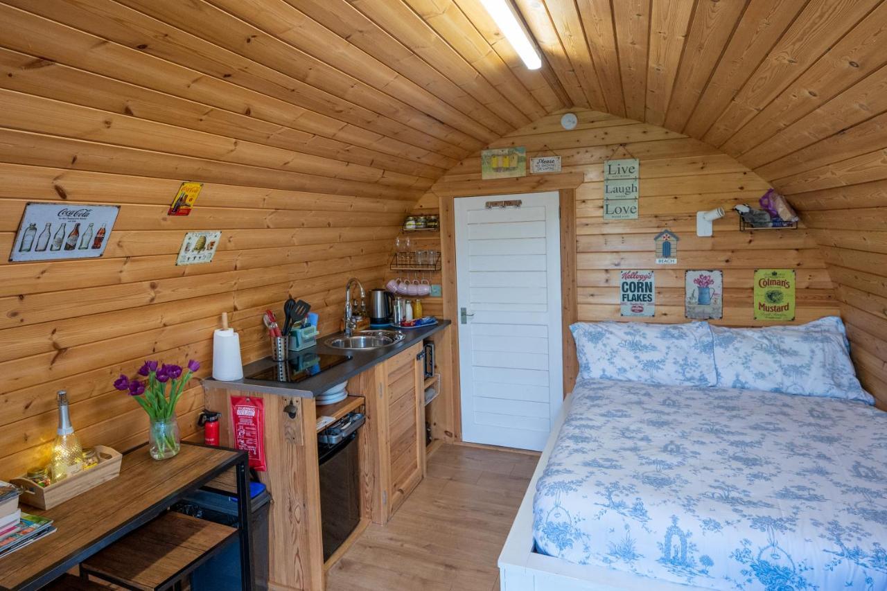 Lanterns Shepherds Huts & Glamping Happisburgh Exterior foto